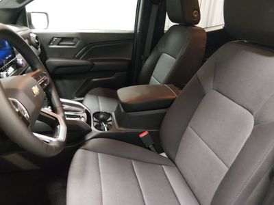 2025 Chevrolet Colorado — photo 23 view