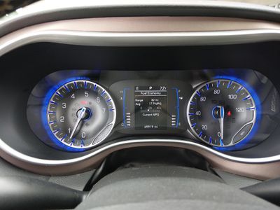 2023 Chrysler Voyager - Photo 14