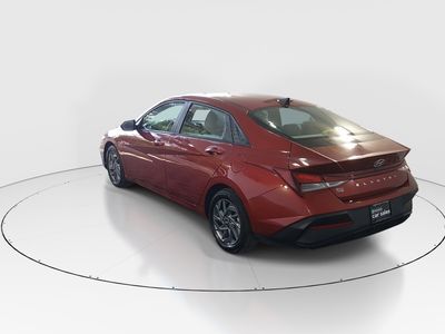 2024 Hyundai Elantra - Photo 5