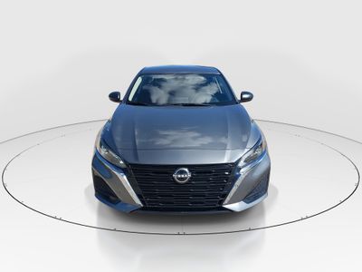 2025 Nissan Altima - Photo 2
