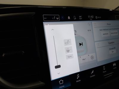 2023 Chrysler Pacifica - Photo 18