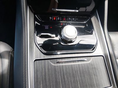 2024 Jeep Wagoneer - Photo 21