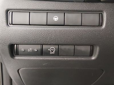 2023 Nissan Rogue — photo 13 view