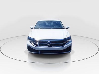 2024 Volkswagen Jetta - Photo 2