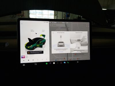 2023 Tesla Model 3 — photo 11 view