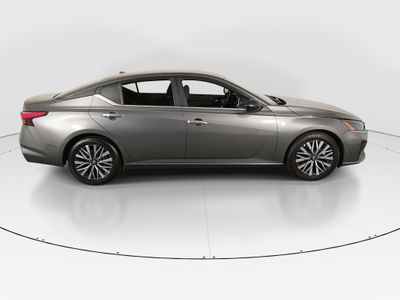 2025 Nissan Altima - Photo 8