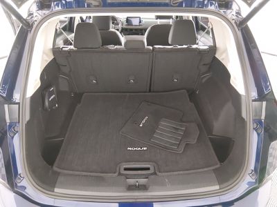 2025 Nissan Rogue - Photo 11