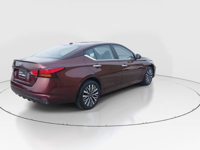 2025 Nissan Altima - Photo 7
