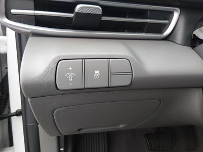 2024 Hyundai Elantra - Photo 13