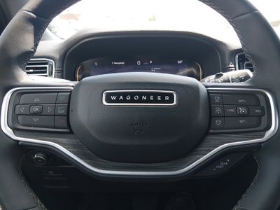 2024 Jeep Wagoneer - Photo 12