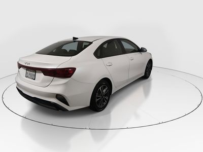 2024 Kia Forte - Photo 7