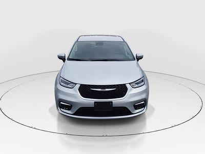 2023 Chrysler Pacifica — side profile view