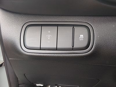 2025 Hyundai Venue - Photo 13