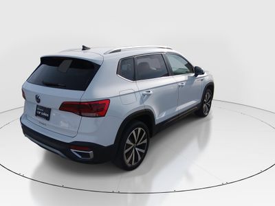 2024 Volkswagen Taos - Photo 7