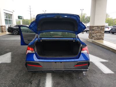 2024 Hyundai Elantra - Photo 11