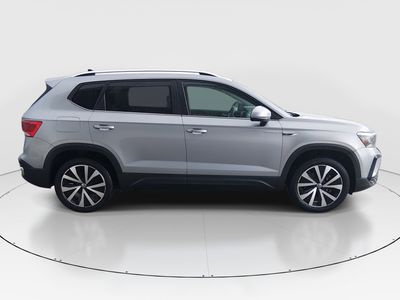 2024 Volkswagen Taos - Photo 8