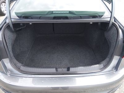 2024 Volkswagen Jetta - Photo 11