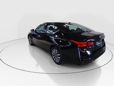 2025 Nissan Altima - Photo 5