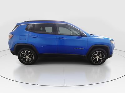 2024 Jeep Compass - Photo 8