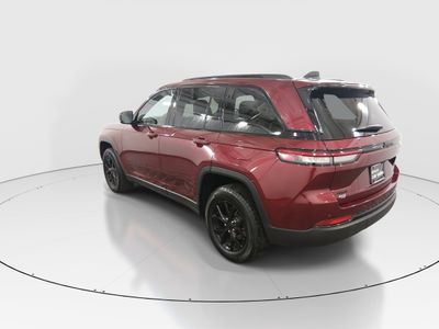 2025 Jeep Grand Cherokee - Photo 5