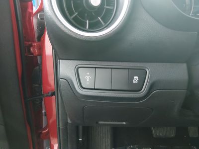 2023 Kia Forte - Photo 13