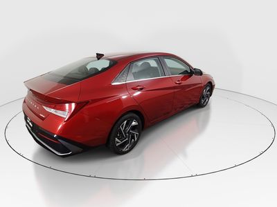 2024 Hyundai Elantra — photo 7 view