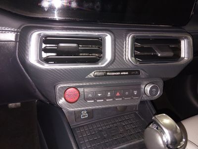 2024 Ford Mustang — photo 16 view