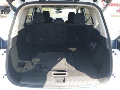 2024 Nissan Rogue — photo 11 view