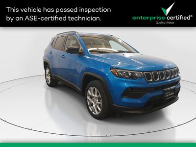 2023 Jeep Compass Latitude Lux 4x4 — front three-quarter view