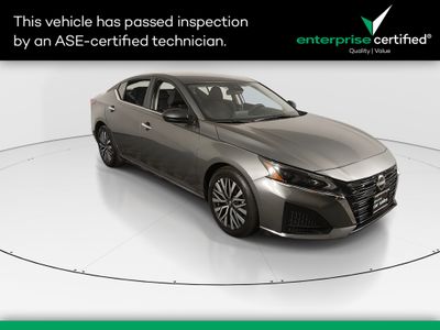 2025 Nissan Altima - Photo 1