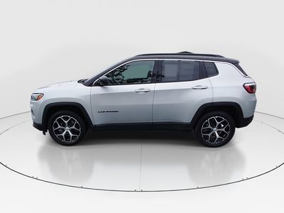 2024 Jeep Compass - Photo 4