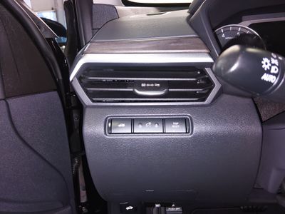 2025 Nissan Altima - Photo 13