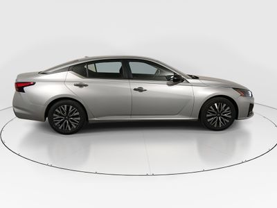 2024 Nissan Altima - Photo 8