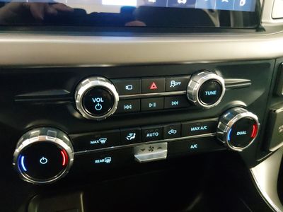 2025 Ford F-150 - Photo 19