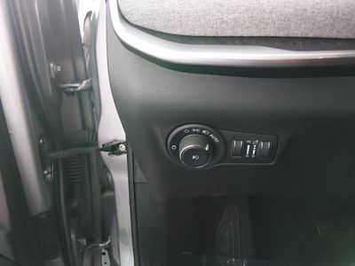 2024 Jeep Compass - Photo 13