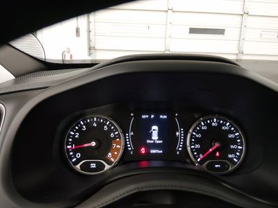 2023 Jeep Renegade - Photo 14