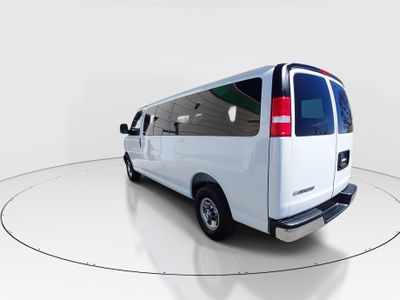 2025 Chevrolet Express 15 Passenger - Photo 5