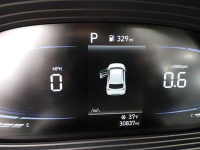 2025 Hyundai Venue - Photo 14