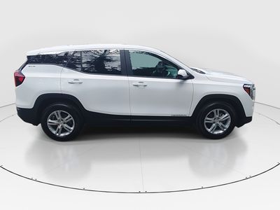 2024 GMC Terrain — photo 8 view