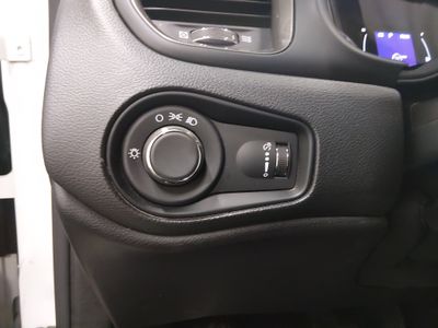 2023 Jeep Renegade - Photo 13