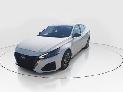 2025 Nissan Altima - Photo 3