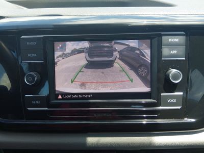 2024 Volkswagen Taos - Photo 16
