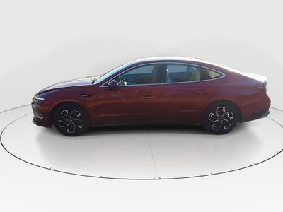 2025 Hyundai Sonata - Photo 4