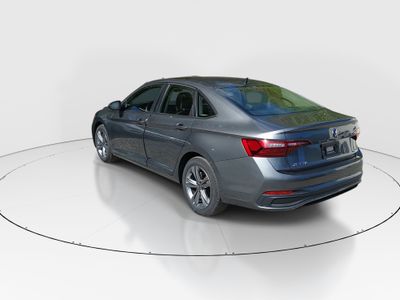 2024 Volkswagen Jetta - Photo 5