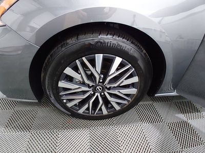 2025 Nissan Altima - Photo 10