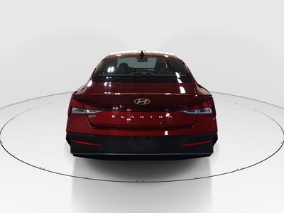 2024 Hyundai Elantra - Photo 6