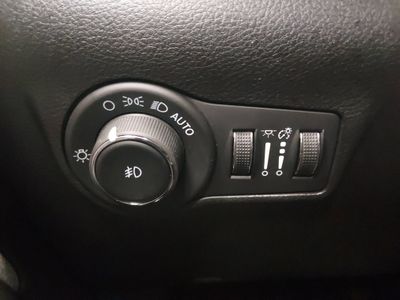 2024 Jeep Compass - Photo 13