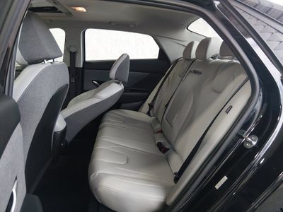 2024 Hyundai Elantra - Photo 14