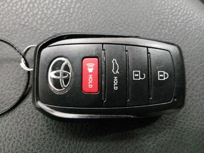 2025 Toyota Camry — photo 15 view