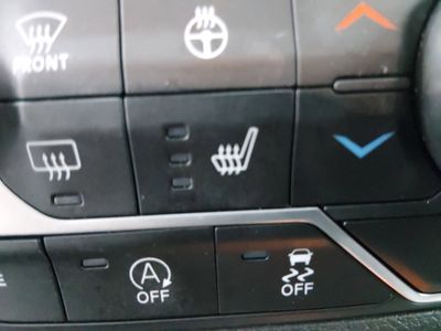 2025 Jeep Wrangler - Photo 18
